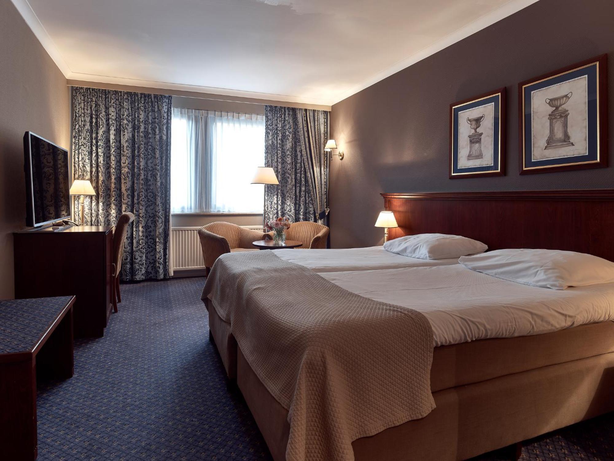 Good Seasons Hotel Den Bosch デン・ボッシュ エクステリア 写真